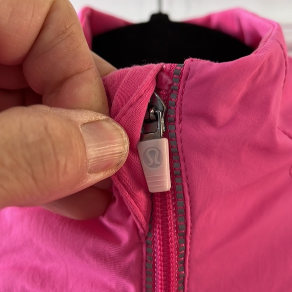 VGUC Lululemon jacket - Picture 3 of 15